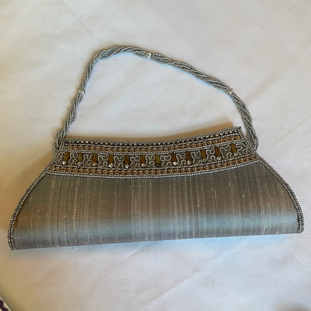 Indian clutch
